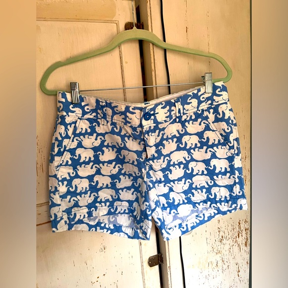 Lilly Pulitzer Callahan Shorts - Picture 2 of 3